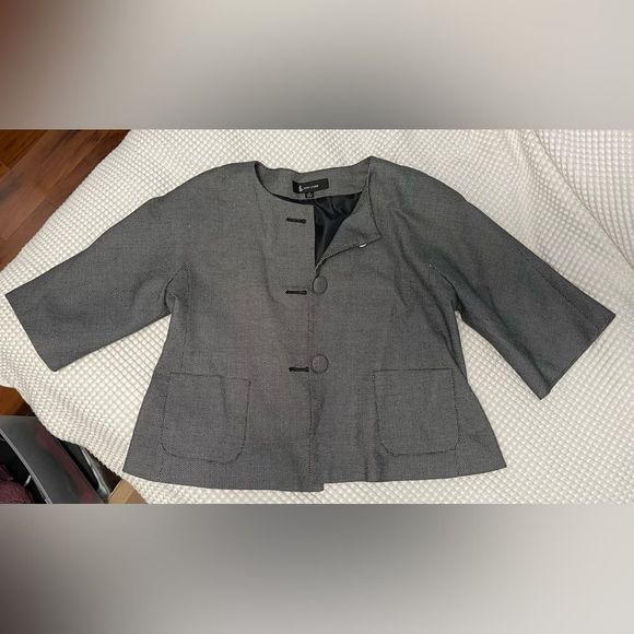 COPY - Short sleeve suit set - Picture 2 of 2